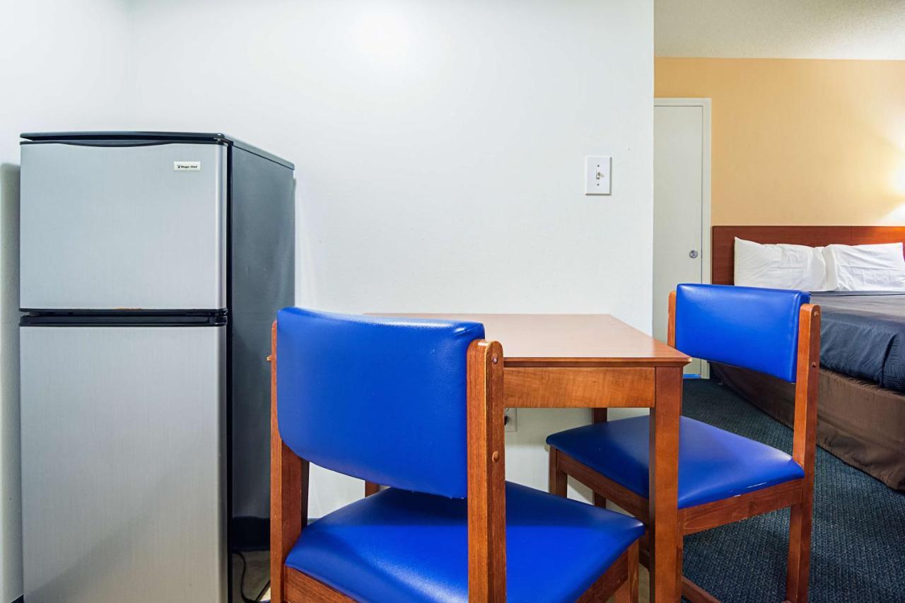 Motel 6-Fayetteville, NC - Fort Bragg Area Eksteriør bilde